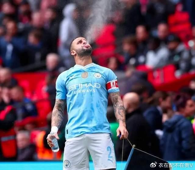 开云体育-曼城因在上个赛季9次推迟开球，遭到英超联赛108万英镑罚款的简单介绍