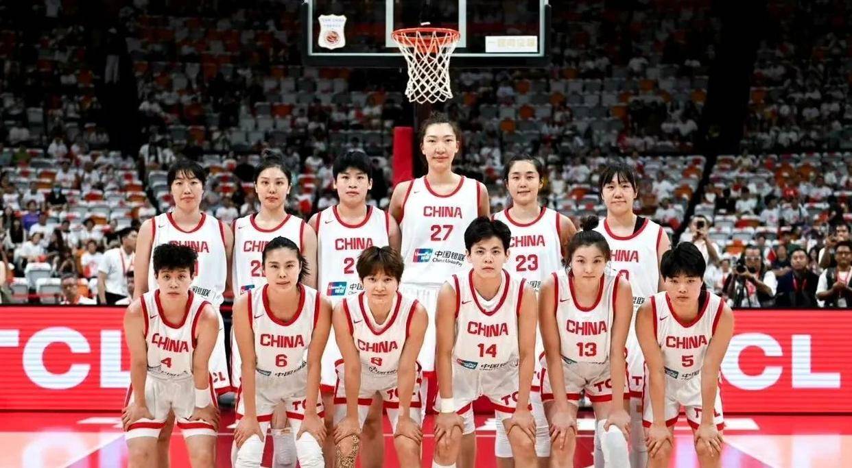 16分钟拿12+4+3+0失误！杨舒予三战33分势头正盛成李梦接班人(李梦背投三分2024年最新消息)